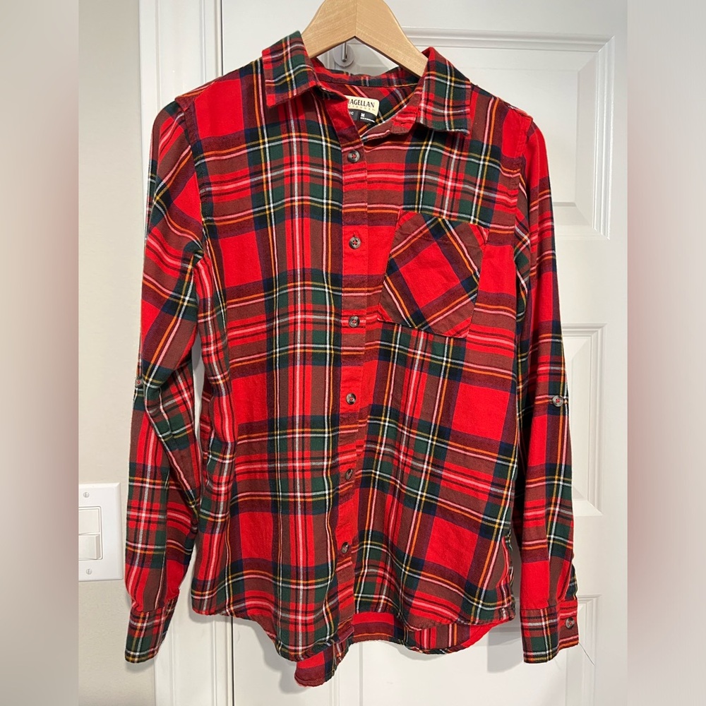 Magellan Flannel Button Down Size M